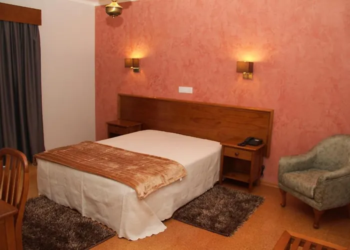 Lagoa Do Linho 2* Paço